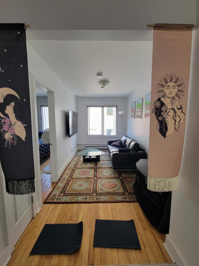 Small Condo In Montreal -Fast Wifi Eksteriør billede